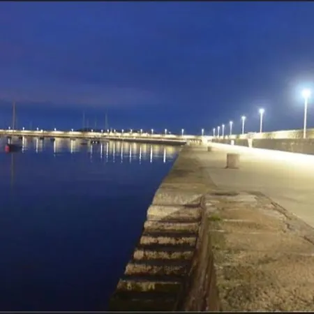 Two Bed Seaside Retreat Apartment *