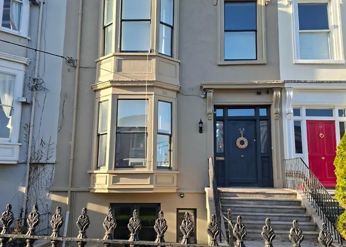 Two Bed Seaside Retreat Dublin